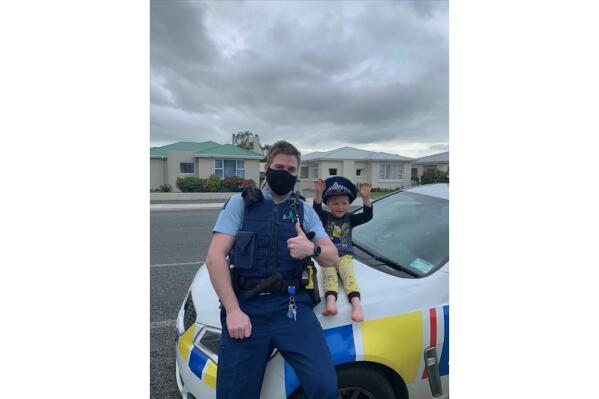 NZ police answer 4 year old s call confirm toys are cool AP News